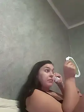 Snapshot of Greta_Tamar chatting on 9, 10, 2025 Greta Tamar online show from 9, 10, 2025