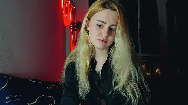 Alexa Pirs online show from 7, 3, 2025