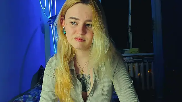 Alexa Pirs online show from 9, 3, 2025