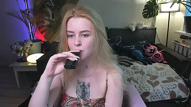 Alexa Pirs online show from 13, 5, 2026