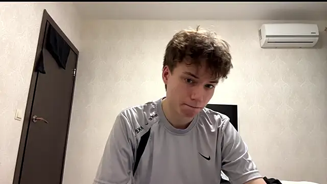 Snapshot of aronrodrigos chatting on 12, 2, 2025 aronrodrigos online show from 12, 2, 2025