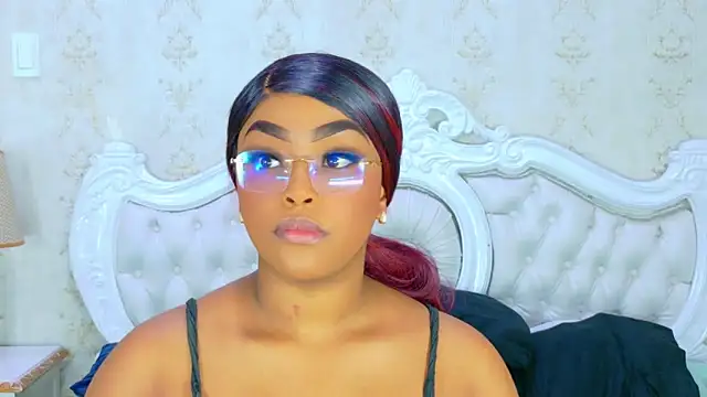 TianahGlow online show from 20, 11, 2025