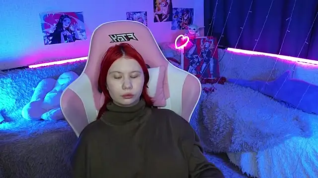 Little kitsune1707 online show from 11, 3, 2025