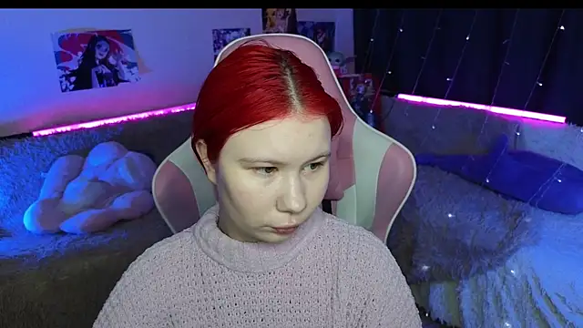 Little kitsune1707 online show from 13, 3, 2025