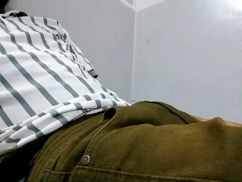 Snapshot of Lustyluckyy chatting on 23, 2, 2025 Lustyluckyy online show from 23, 2, 2025