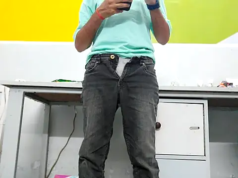 Snapshot of Lustyluckyy chatting on 21, 3, 2025 Lustyluckyy online show from 21, 3, 2025