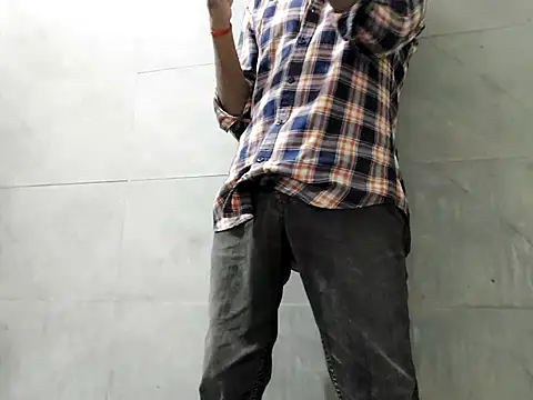 Snapshot of Lustyluckyy chatting on 29, 9, 2025 Lustyluckyy online show from 29, 9, 2025