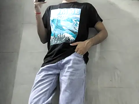 Snapshot of Lustyluckyy chatting on 26, 10, 2025 Lustyluckyy online show from 26, 10, 2025