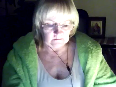 Snapshot of Violet5364 chatting on 6, 11, 2025 Violet5364 online show from 6, 11, 2025
