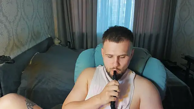 Snapshot of Vladik_b chatting on 20, 6, 2026 Vladik b online show from 20, 6, 2026
