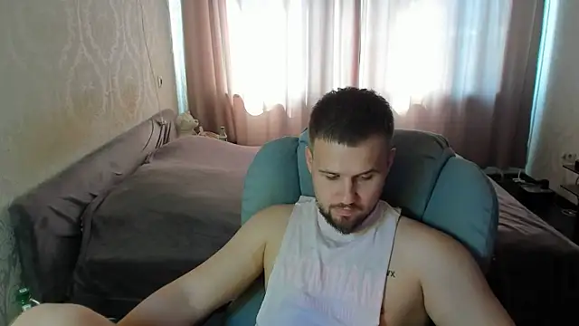 Snapshot of Vladik_b chatting on 26, 6, 2026 Vladik b online show from 26, 6, 2026