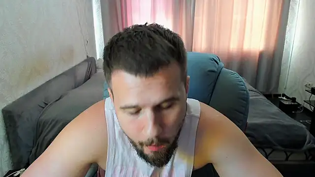 Snapshot of Vladik_b chatting on 6, 7, 2026 Vladik b online show from 6, 7, 2026
