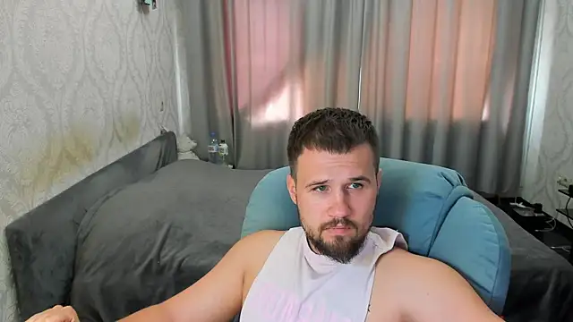 Snapshot of Vladik_b chatting on 8, 7, 2026 Vladik b online show from 8, 7, 2026