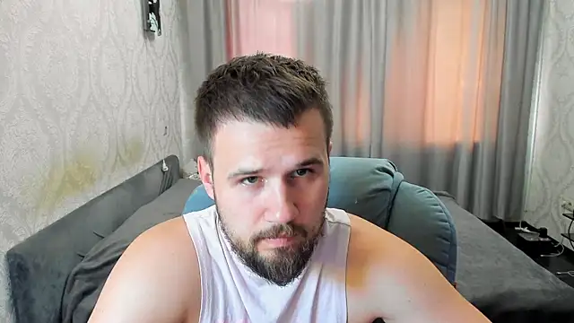 Snapshot of Vladik_b chatting on 13, 7, 2026 Vladik b online show from 13, 7, 2026