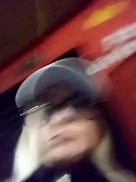 CandieGilson   online show from 4, 4, 2026