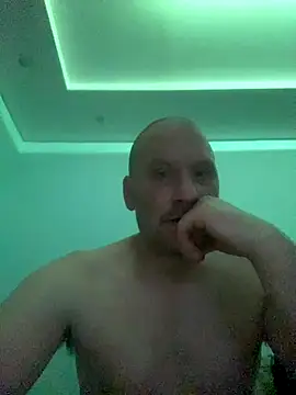 Snapshot of Krzysiekg123 chatting on 15, 12, 2025 Krzysiekg123 online show from 15, 12, 2025