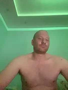 Snapshot of Krzysiekg123 chatting on 13, 2, 2026 Krzysiekg123 online show from 13, 2, 2026