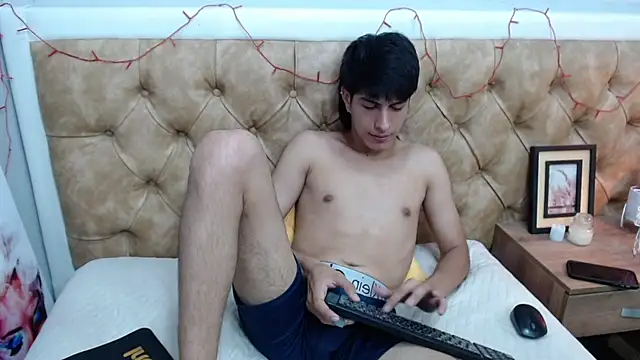 Estiv18  online show from 14, 2, 2025