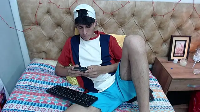 Estiv18  online show from 27, 2, 2025