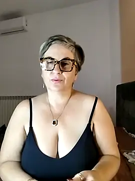 Snapshot of Pumabionda chatting on 26, 9, 2025 Pumabionda online show from 26, 9, 2025