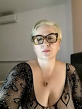 Snapshot of Pumabionda chatting on 29, 10, 2025 Pumabionda online show from 29, 10, 2025