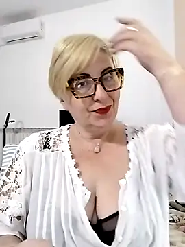 Snapshot of Pumabionda chatting on 2, 12, 2025 Pumabionda online show from 2, 12, 2025