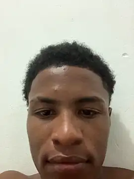 Snapshot of Bichorro chatting on 4, 10, 2025 Bichorro online show from 4, 10, 2025