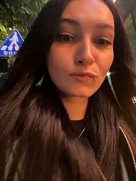 lunalovelee online show from 6, 11, 2025