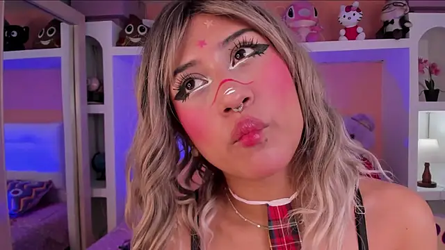 miss   megan online show from 5, 12, 2025