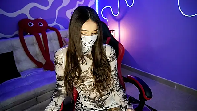 Snapshot of verosmit1 chatting on 12, 11, 2025 verosmit1 online show from 12, 11, 2025