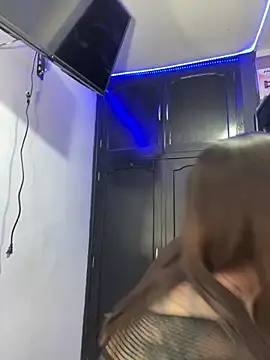 Dollcatalina online show from 8, 3, 2025