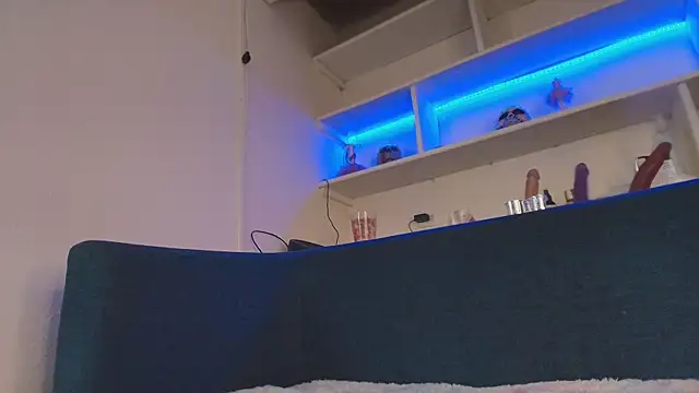 Snapshot of charlotte_bluee chatting on 19, 10, 2025 charlotte bluee online show from 19, 10, 2025