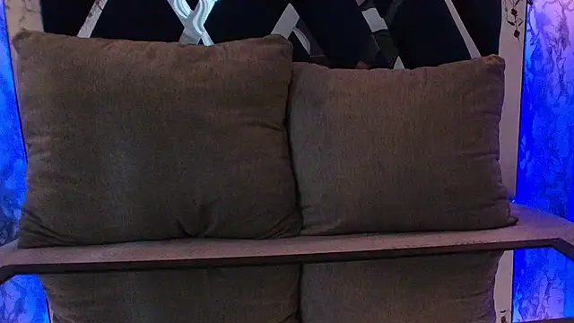 Snapshot of charlotte_bluee chatting on 24, 11, 2025 charlotte bluee online show from 24, 11, 2025