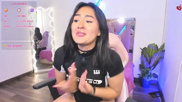 LUDO KITTY TAY online show from 18, 2, 2025