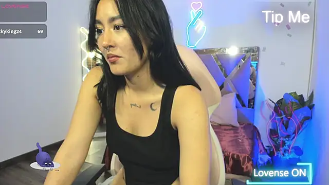 LUDO KITTY TAY online show from 25, 2, 2025