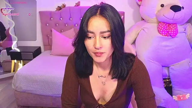 LUDO KITTY TAY online show from 6, 3, 2025