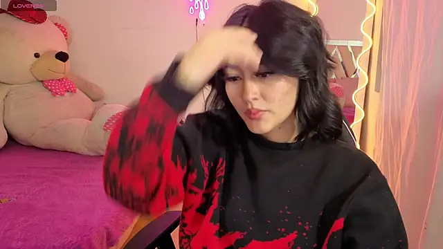 LUDO KITTY TAY online show from 7, 10, 2025