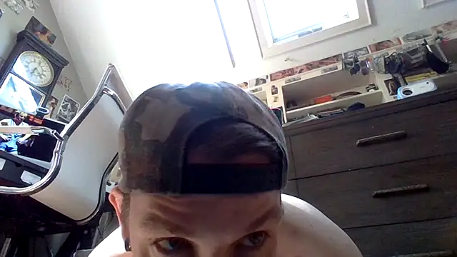 Sk00byJaXxX212 online show from 14, 3, 2025