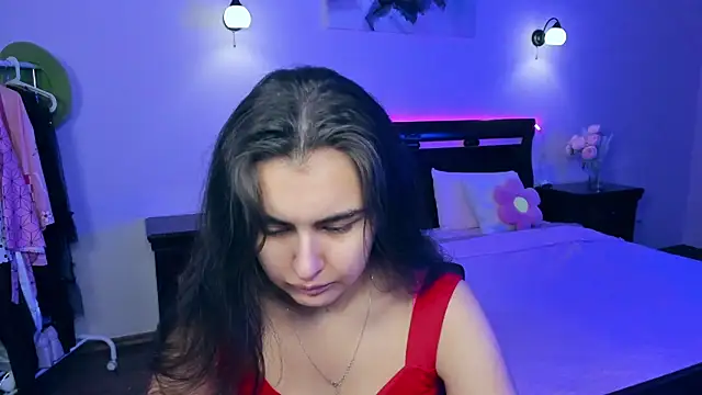 GabriellaMays online show from 14, 2, 2025