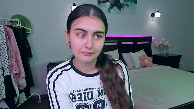 GabriellaMays online show from 7, 3, 2025