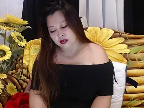 Snapshot of UrSweetClassyPinay chatting on 8, 5, 2026 UrSweetClassyPinay online show from 8, 5, 2026
