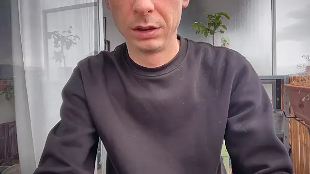 Snapshot of MikymikeBBWD chatting on 1, 11, 2025 MikymikeBBWD online show from 1, 11, 2025