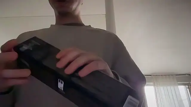 Snapshot of MikymikeBBWD chatting on 3, 12, 2025 MikymikeBBWD online show from 3, 12, 2025