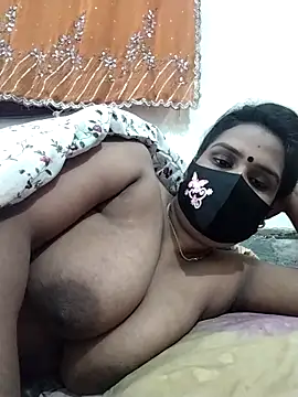 Snapshot of Mitila-3232 chatting on 2, 12, 2025 Mitila-3232 online show from 2, 12, 2025