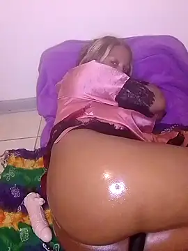 Snapshot of ChloeBab chatting on 16, 10, 2025 ChloeBab online show from 16, 10, 2025