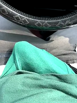 Snapshot of BadboySLR_8899 chatting on 14, 11, 2025 BadboySLR 8899 online show from 14, 11, 2025