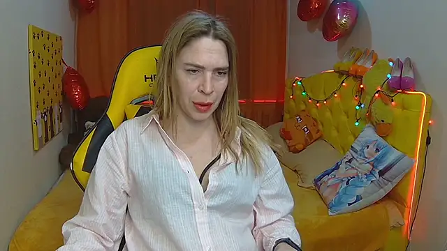 TessaDaybreak online show from 8, 3, 2025