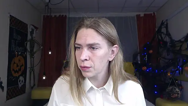 TessaDaybreak online show from 14, 10, 2025