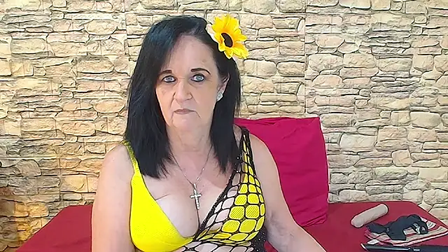Snapshot of LuciousGrace chatting on 12, 6, 2026 LuciousGrace online show from 12, 6, 2026