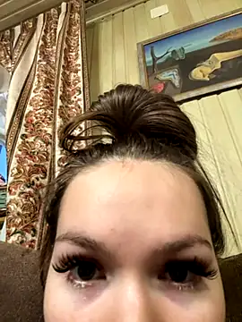 Snapshot of -Amora chatting on 1, 12, 2025 -Amora online show from 1, 12, 2025